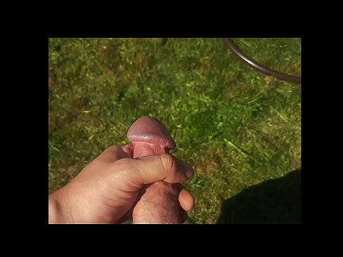 ❤️ Vruća zgodnica jebe svoju ružičastu macu i svršava špricom u ljetnom vrtu ️❌ Domaći porno u pornografiji hr.xxx050890.ru